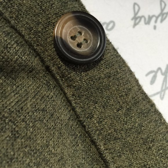 Olive Green Knit Top With Buttons Down Sleeve Sides Lily Morgan Size M - Picture 8 of 9